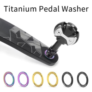 Arandela de Pedal Risk Titanio Color Tornazolado/Dorado/Negro (1 par)