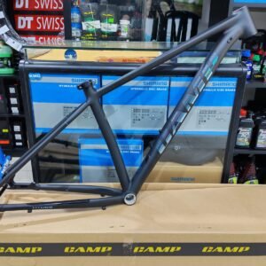 Cuadro MTB XC Camp Hydes Aluminio 29″ Boost Talla 17″ Tapered Black/Matte ( Medium)